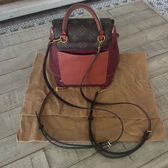 Louis Vuitton Hot Springs Vernis Patent Leather + Monogram Backpack Vieux Rose - Picture 5 of 14